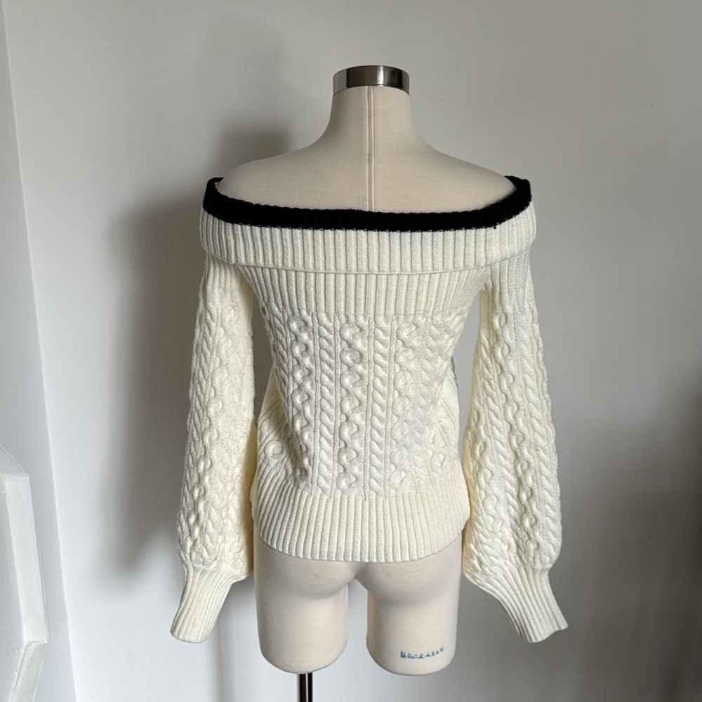 Posh Sweater - Picture 3 of 5